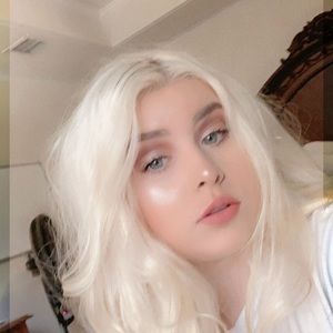 Meet your Posher, Mckenzie